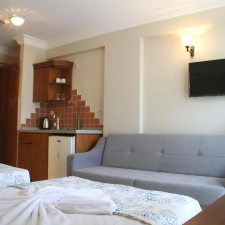 Rosy Aparthotel