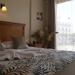 Rosy מלון דירות
