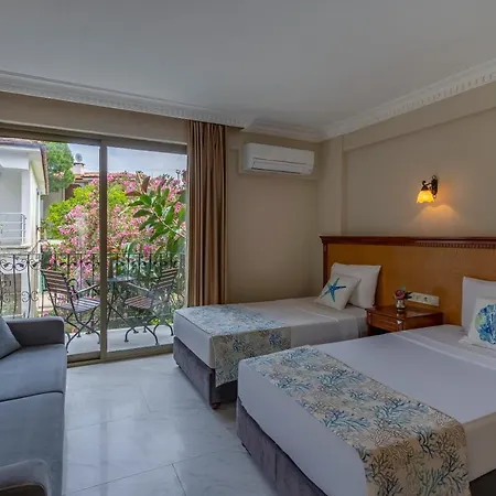 Rosy Hotel de apartamente 3*