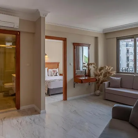 Aparthotel Rosy 3*