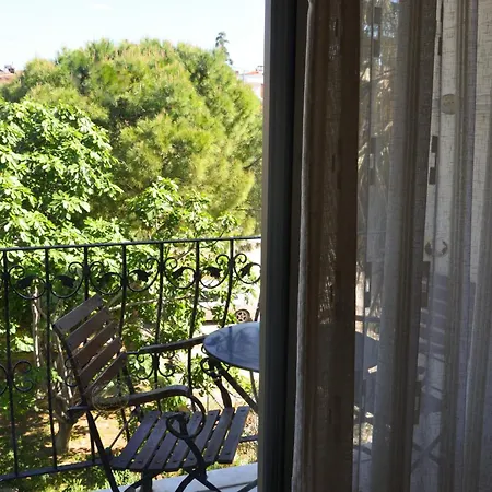 Hotel de apartamente Rosy 3*