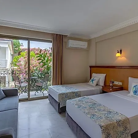 Rosy Aparthotel