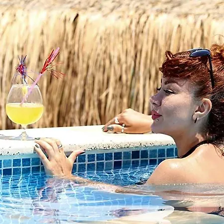 Rosy Kusadasi