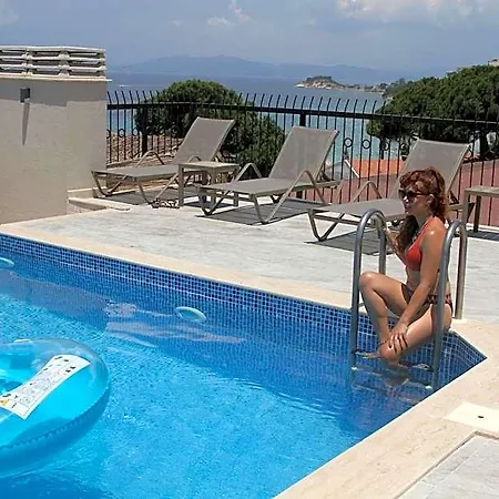 Rosy Kusadasi