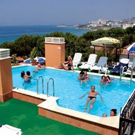 Ξενοδοχείο με διαμερίσματα Rosy 3*