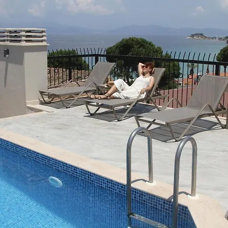Rosy Kuşadası