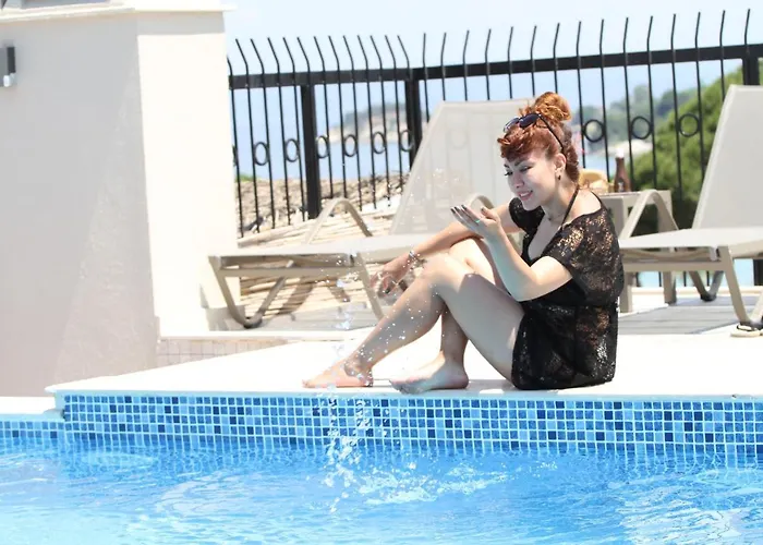 Rosy Kuşadası